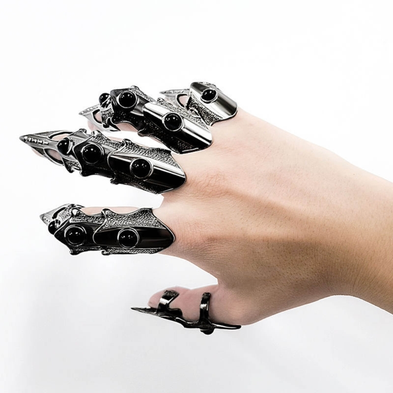 Unique Tech Accessories Gifts - 검은 금속 손가락 클로 독특한 해골